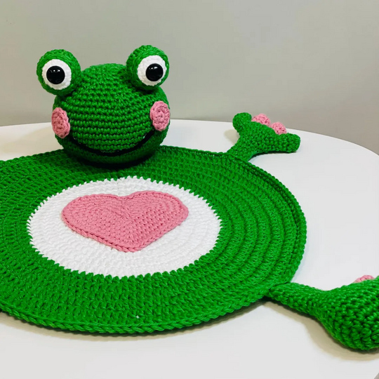 Häkelanleitung Frosch für Baby-Tischdekoration