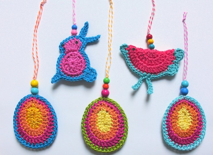 Crochet pattern Bunny rabbit little chicks, Easter eggs, decoration tags