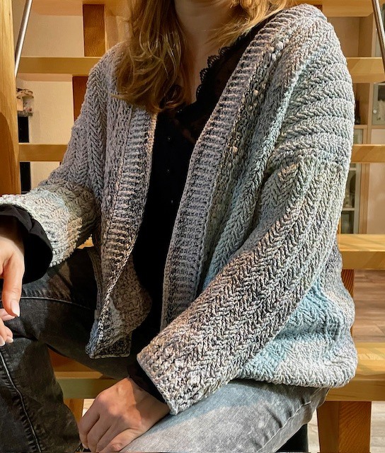 Häkelanleitung "Mein Winterröschen" Cardigan, Kapuzenjacke - Bild 19