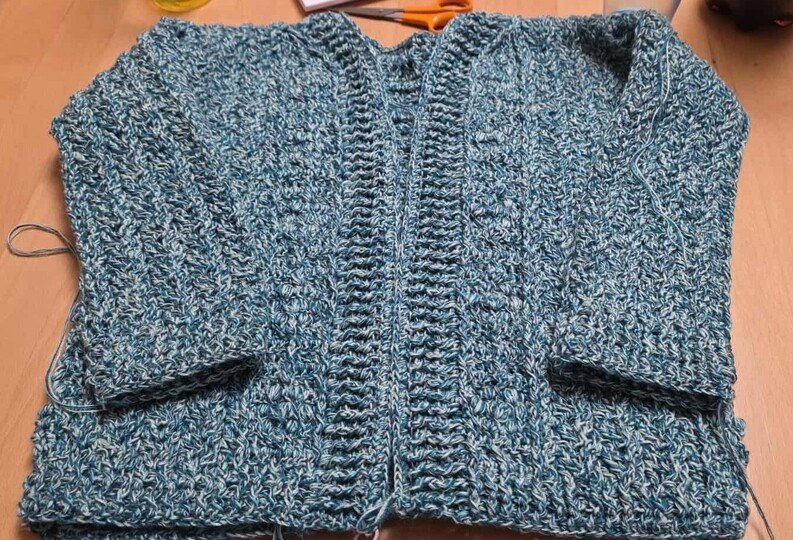 Häkelanleitung "Mein Winterröschen" Cardigan, Kapuzenjacke