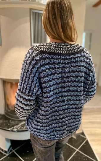 Häkelanleitung "Mein Winterröschen" Cardigan, Kapuzenjacke