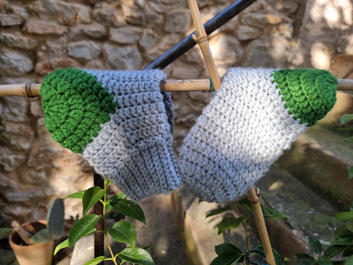 S16 Häkelanleitung. Warme Socken. Einfache Socken für Jugendliche & Erwach