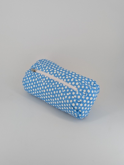 Sewing Pattern Flip Roll & Neck Pillow – the convertible travel pillow