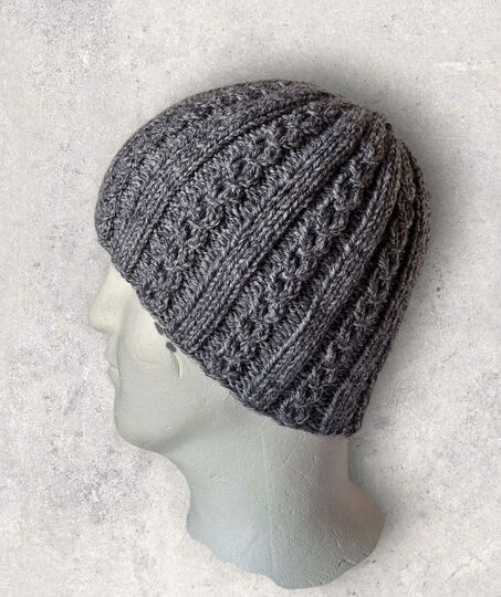 Strickanleitung Herren-Mütze, kleine Zöpfe, KU ca. 56 - 60 cm,         #360