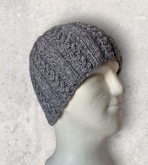 Strickanleitung Herren-Mütze, kleine Zöpfe, KU ca. 56 - 60 cm,         #360