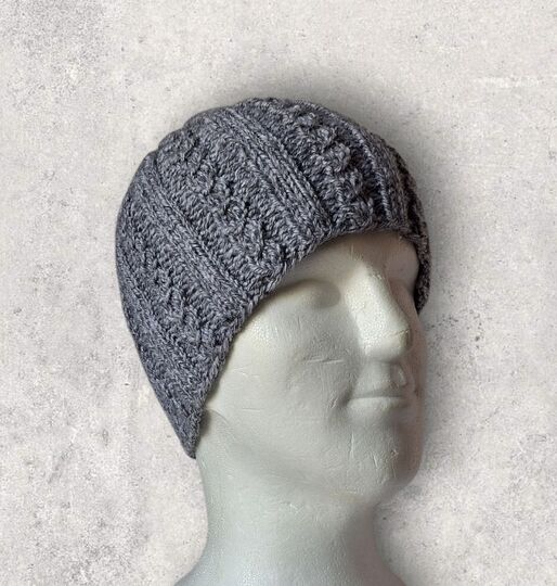 Strickanleitung Herren-Mütze, kleine Zöpfe, KU ca. 56 - 60 cm,         #360