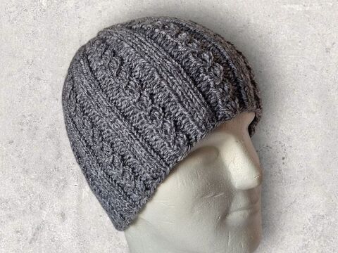 Strickanleitung Herren-Mütze, kleine Zöpfe, KU ca. 56 - 60 cm,         #360