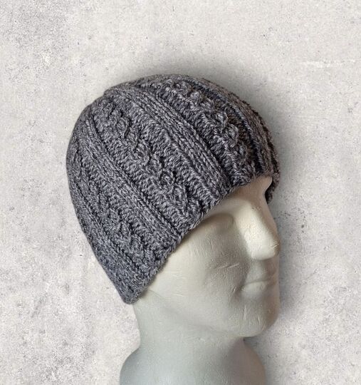 Strickanleitung Herren-Mütze, kleine Zöpfe, KU ca. 56 - 60 cm,         #360