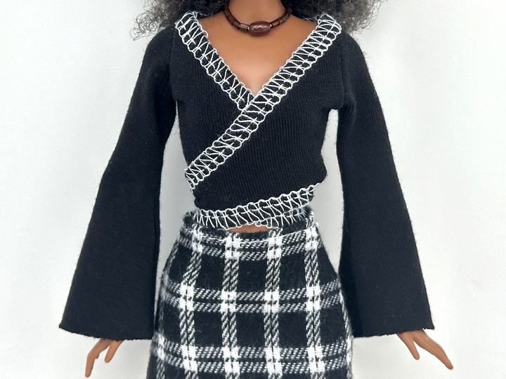 Wickelshirts für kleine Modepuppen - Nähanleitung mit Schnittmuster