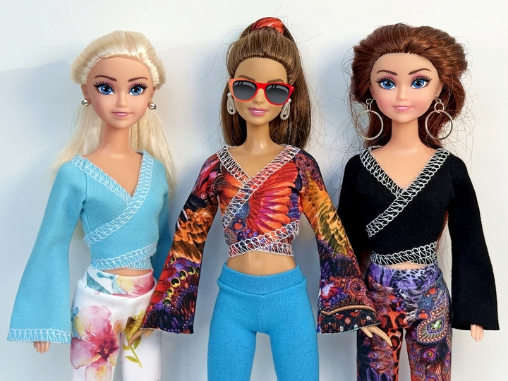 Wickelshirts für kleine Modepuppen - Nähanleitung mit Schnittmuster