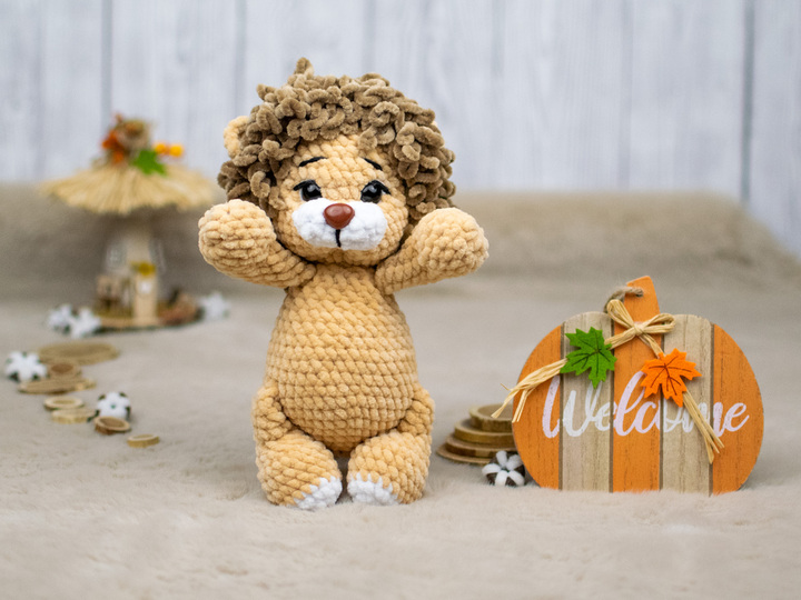 Häkelanleitung Löwe Noah – Amigurumi Kuscheltier aus Chenillegarn