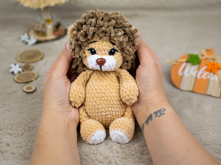 Häkelanleitung Löwe Noah – Amigurumi Kuscheltier aus Chenillegarn