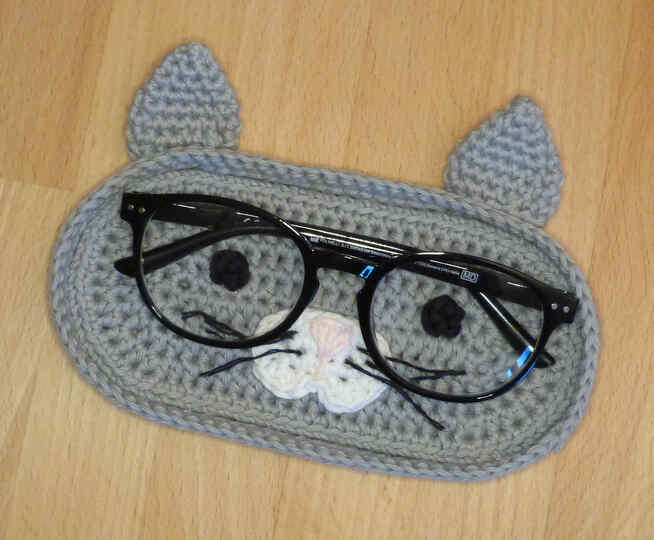 Häkelanleitung Brillenablage Hund, Katze und Bär, Brillenschale