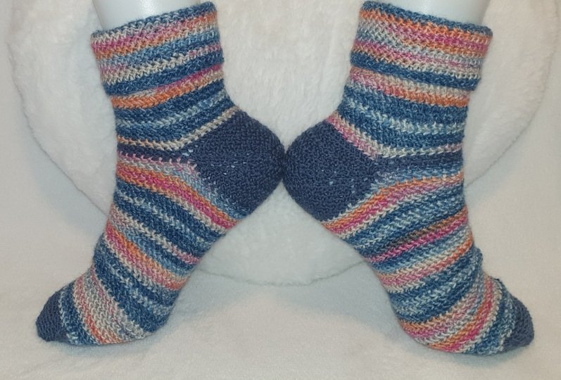 Häkelsocken Conny mit Bumerang-Ferse für alle Größen, mit jedem Garn