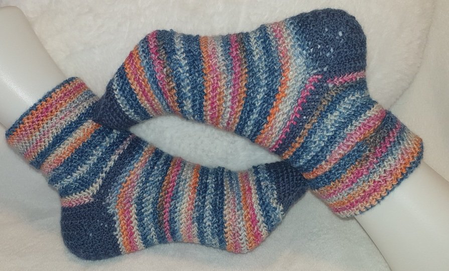 Häkelsocken Conny mit Bumerang-Ferse für alle Größen, mit jedem Garn