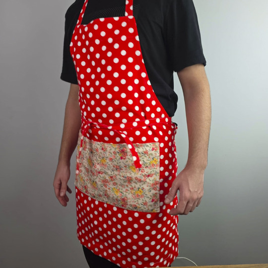 Polka Dot Apron – PDF Sewing Pattern with Pocket and Waist Ties