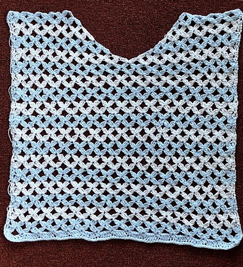 Shirt in Hellblau-Weiß - 4 Muster zur Auswahl- Häkelanleitung