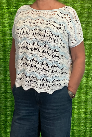 Shirt in Hellblau-Weiß - 4 Muster zur Auswahl- Häkelanleitung