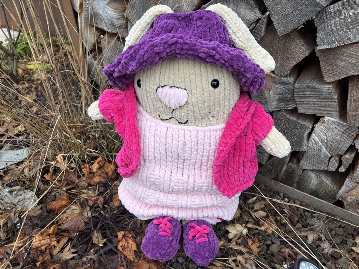 Rosa & Maxi Bunny Pair - Knitting Pattern for Cuddly Bunnies