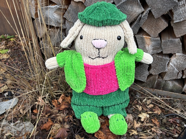 Rosa & Maxi Bunny Pair - Knitting Pattern for Cuddly Bunnies