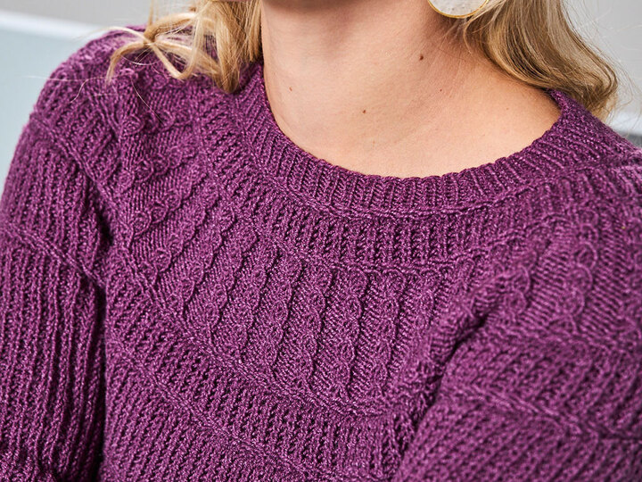 RUNDPASSENPULLI EDDA, gestrickt