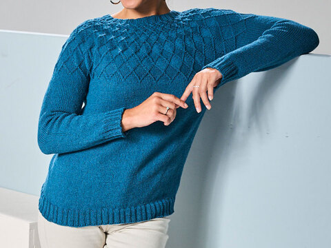 RUNDPASSENPULLI EMMA, gestrickt