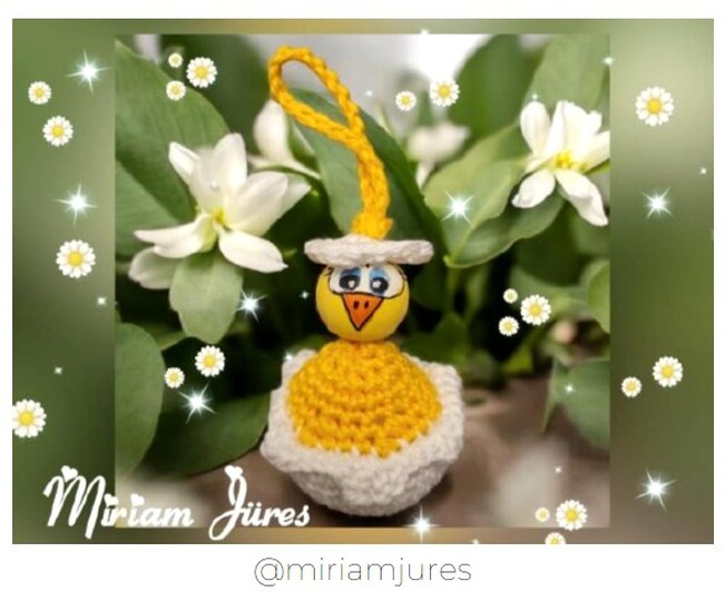 Crochet pattern: Chick in an eggshell