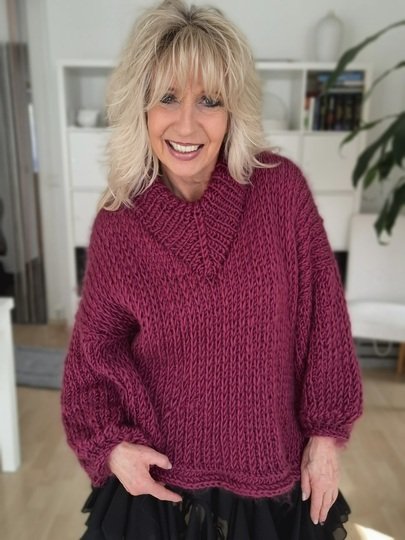 Namasti - Strickanleitung für Pullover mit V-Rollkragen