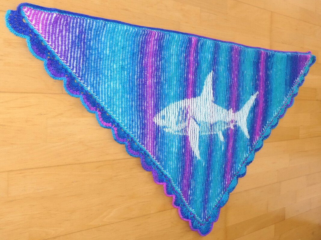 Dreieckstuch Hai Illusionsstricken
