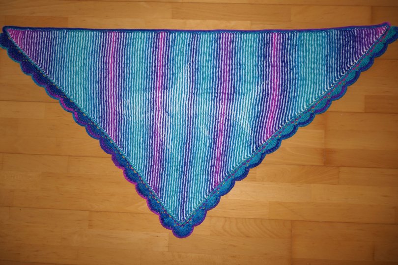 Dreieckstuch Hai Illusionsstricken