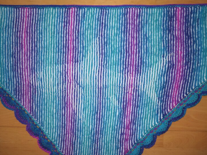 Dreieckstuch Hai Illusionsstricken