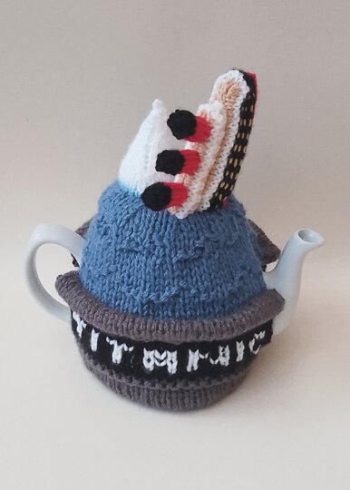 TeaCosyFolk's Titanic Tea Cosy Knitting Pattern