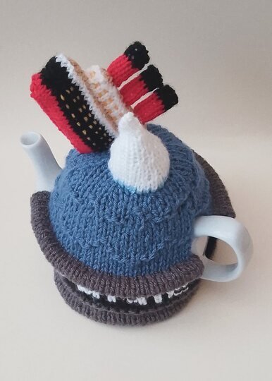 TeaCosyFolk's Titanic Tea Cosy Knitting Pattern
