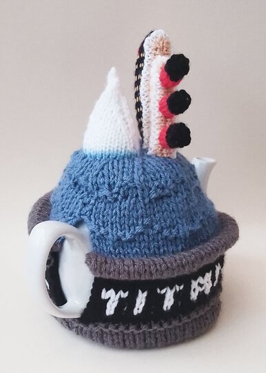 TeaCosyFolk's Titanic Tea Cosy Knitting Pattern
