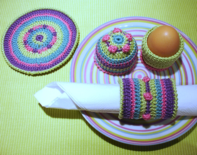 Crochet pattern 4 in 1: Egg warmers, napkin rings, coasters, egg cups PDF