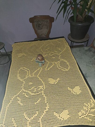 Häkelanleitung Tischdecke Hase