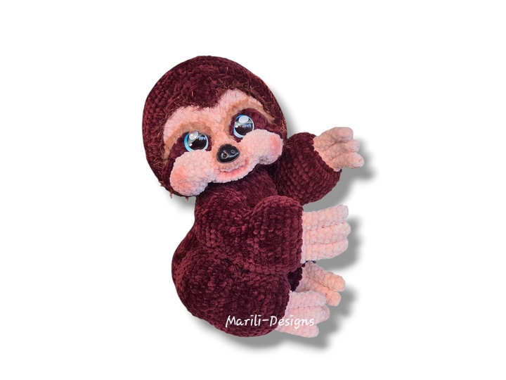 Crochet pattern for Fely the sloth