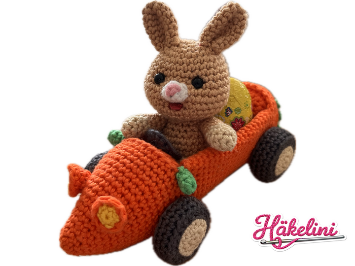 Hase im Karottenflitzer