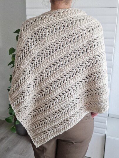 Strickanleitung für den Poncho "Darling"