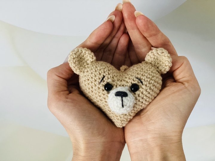 Teddy Bear Heart Crochet Pattern