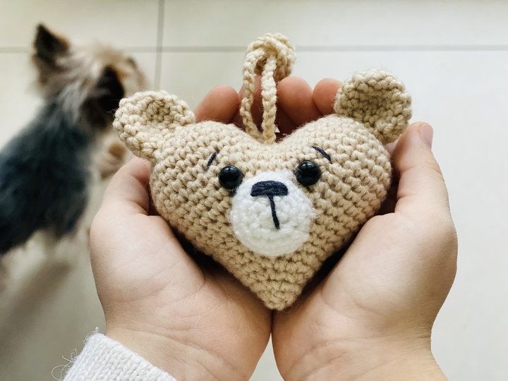 Teddy Bear Heart Crochet Pattern
