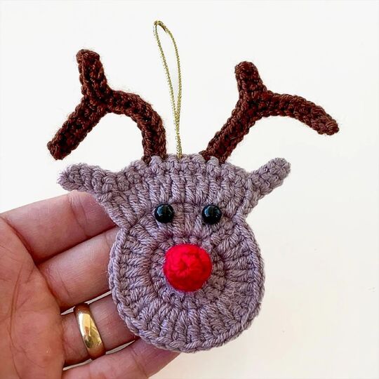 Decorative Reindeer Design – Minimal Hanging Motif
