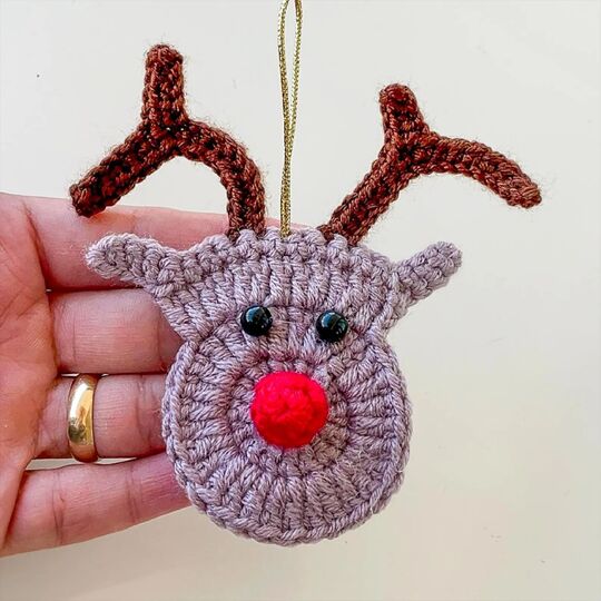 Decorative Reindeer Design – Minimal Hanging Motif