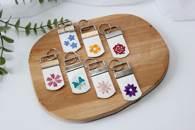 Stickdatei ITH Anhänger Blumen Schlüsselanhänger