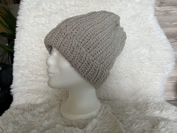 Häkelanleitung Damenmütze