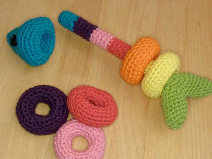 Crochet pattern stacking toy fish