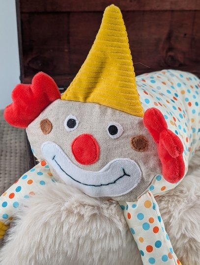 Clown Nackenhörnchen/Rolle – wandelbares Reisekissen