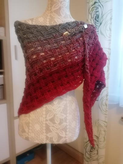 Crochet Pattern Flat Triangular Scarf "Diopatra"