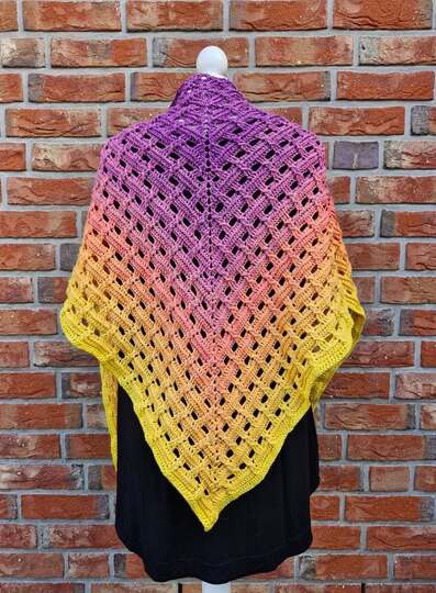 Crochet Pattern Triangular Scarf "Diomede"