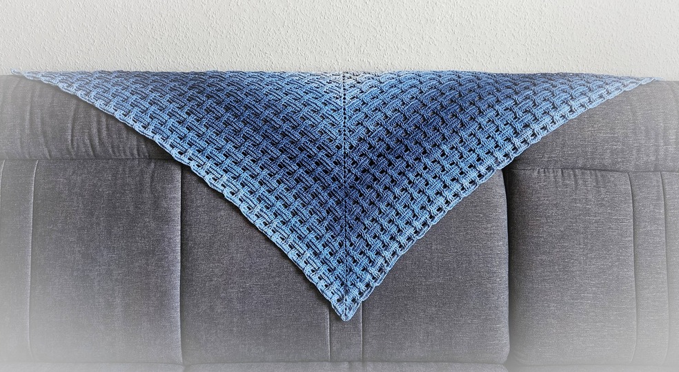 Crochet Pattern Triangular Scarf "Diomede"
